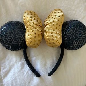 Yellow diamond bow disney ears